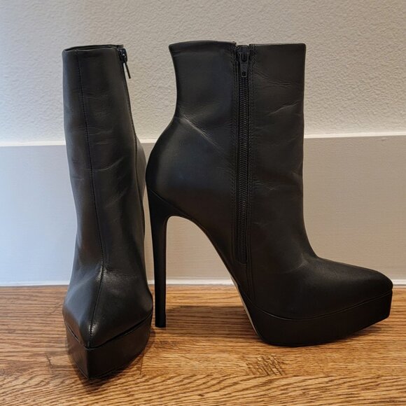 Steve Madden Velina Black Stiletto Bootie - Picture 4 of 7